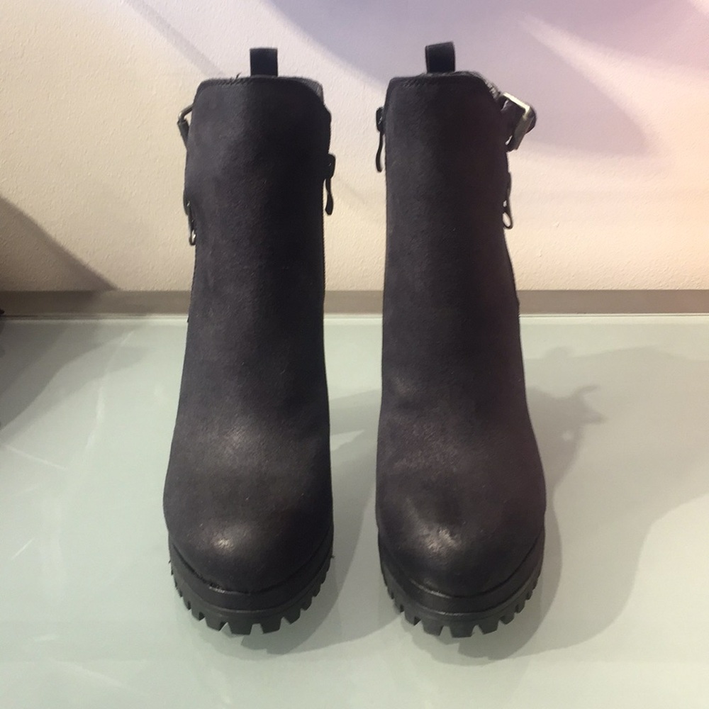 High Heel Booties - Picture 2 of 6